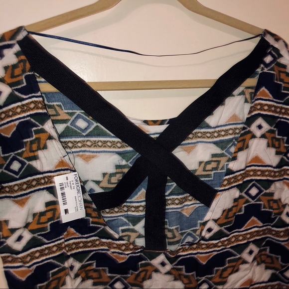 Tribal top with strappy back - Picture 3 of 4